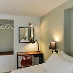 - Villa