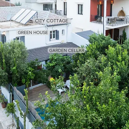 - Villa Kalamata