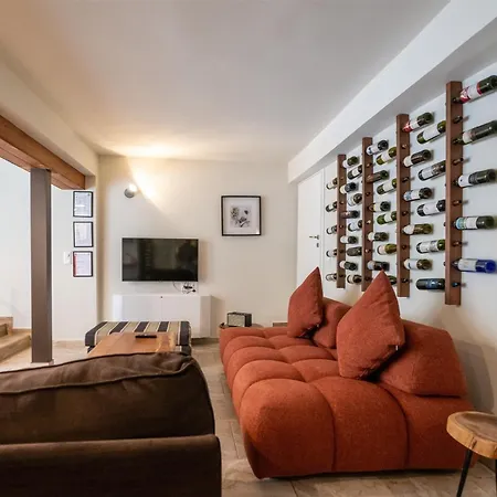 - * كالاماتا